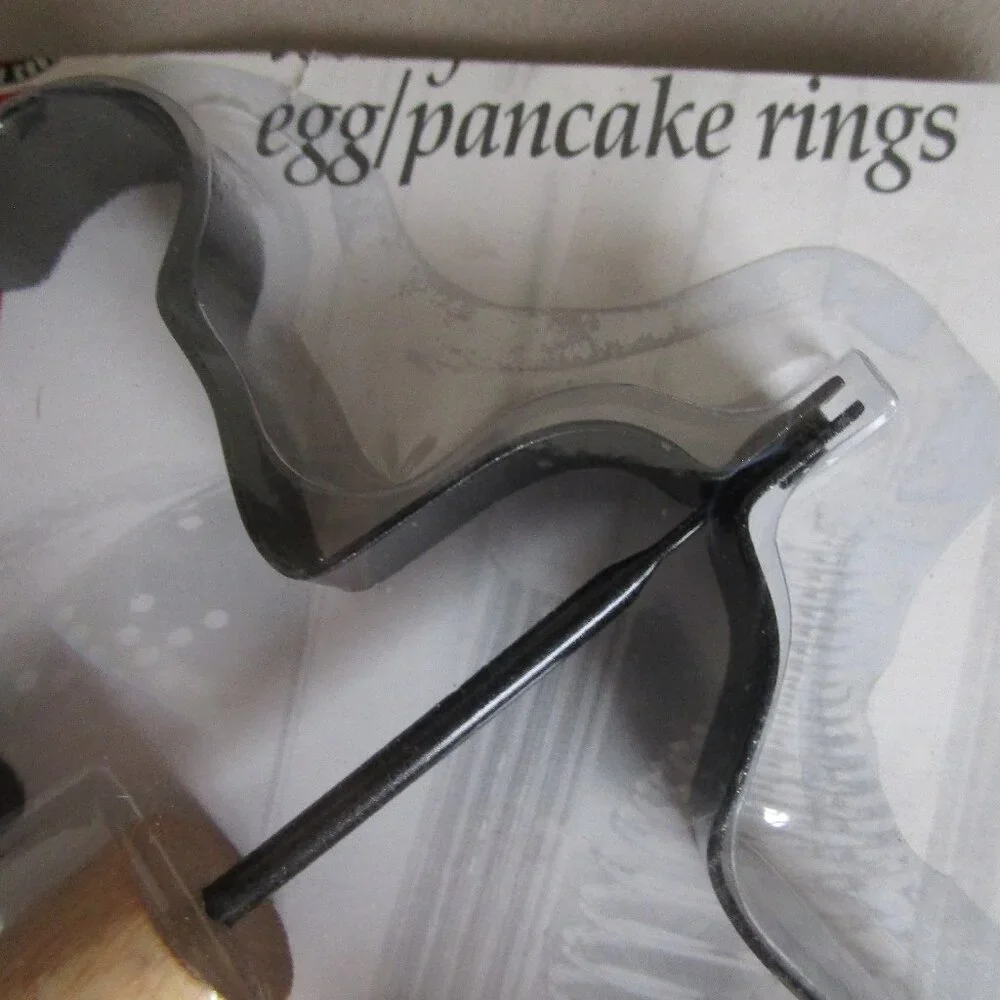 lot of pancake egg rings